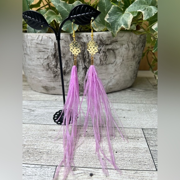 Long Dangle Pink Feather Hippie Chic Earrings - Stylish Boho Chic Earrings - Picture 10 of 15